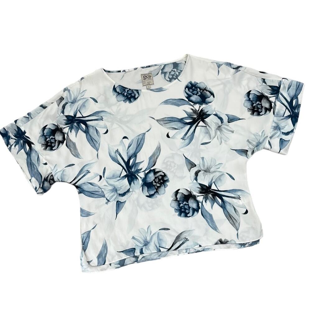 Go By GoSilk Minimalist Floral Short Sleeve Silk Blouse